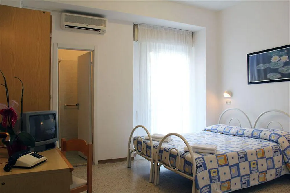 Hotel Gemini Римини